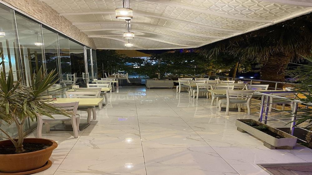 Gold Butik Hotel 말마리스 외부 사진